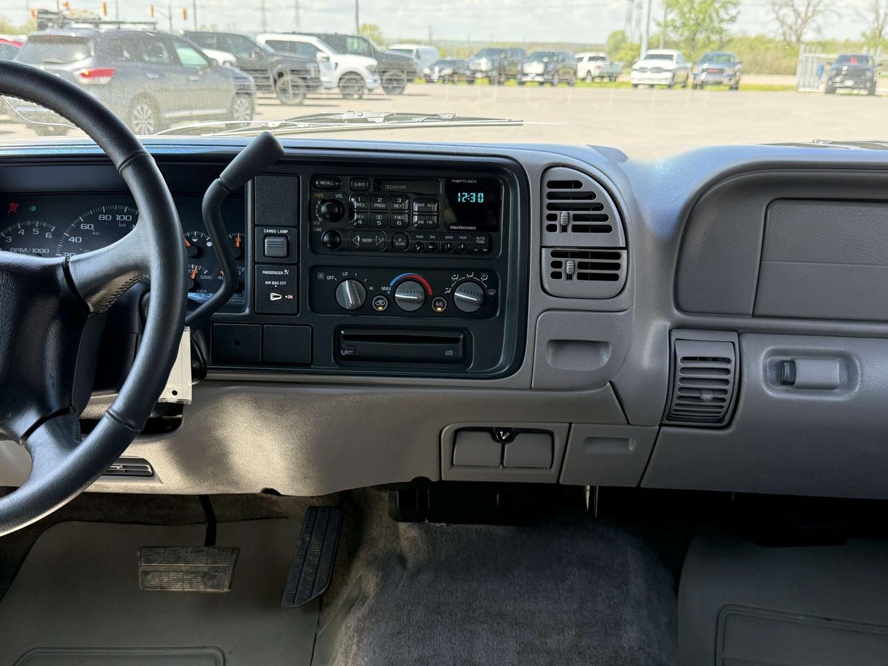 1998 Chevrolet Silverado 1500 Ext Cab S/B 2wd 5.7L VORTEC Photo