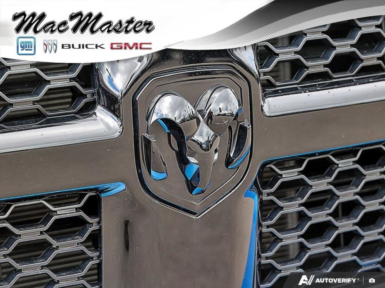 2022 RAM 1500 Classic ExpressBLACK EXPRESS, NIGHT, CREW, HEMI, 4X4, HEAT Photo