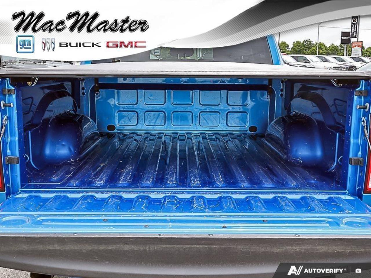 2022 RAM 1500 Classic ExpressBLACK EXPRESS, NIGHT, CREW, HEMI, 4X4, HEAT Photo