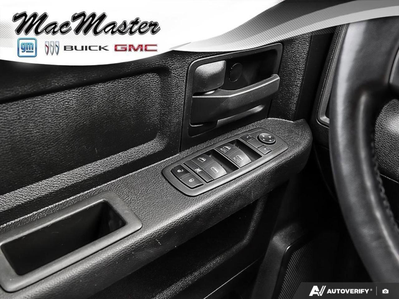 2022 RAM 1500 Classic ExpressBLACK EXPRESS, NIGHT, CREW, HEMI, 4X4, HEAT Photo