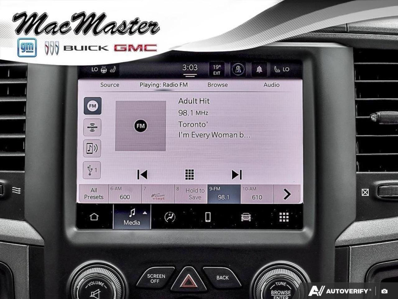 2022 RAM 1500 Classic ExpressBLACK EXPRESS, NIGHT, CREW, HEMI, 4X4, HEAT Photo