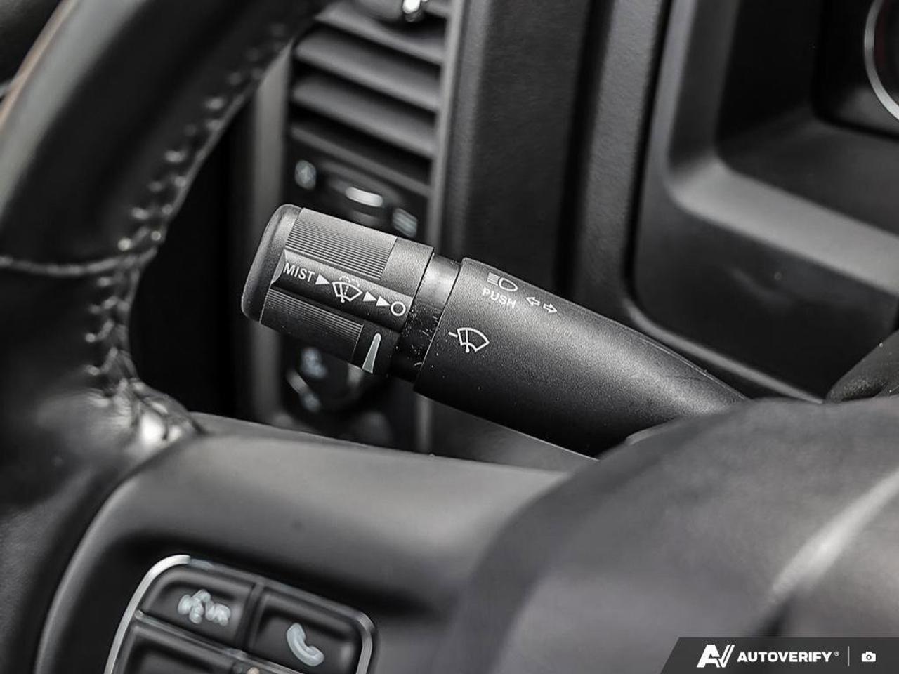 2022 RAM 1500 Classic ExpressBLACK EXPRESS, NIGHT, CREW, HEMI, 4X4, HEAT Photo