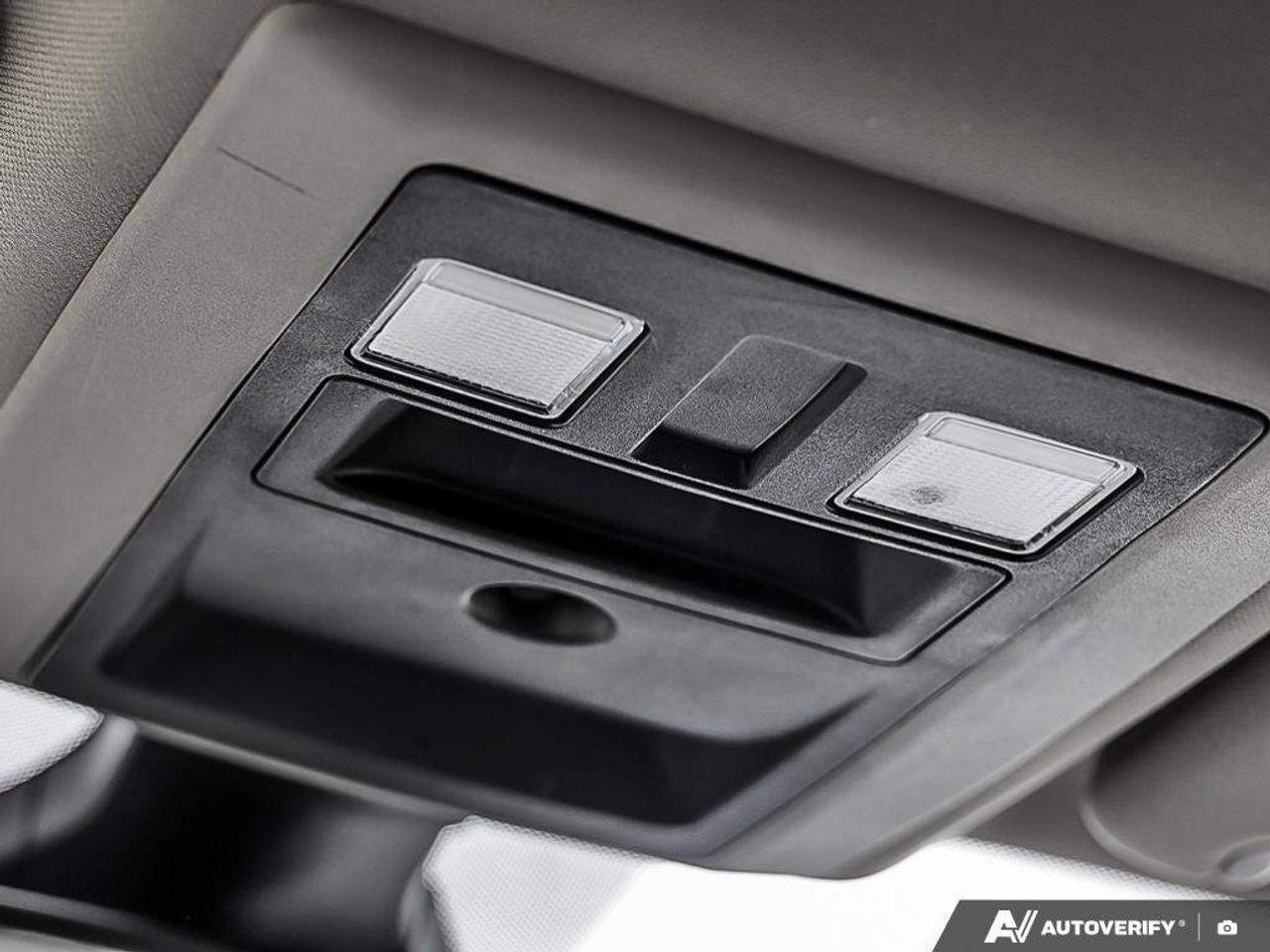 2022 RAM 1500 Classic ExpressBLACK EXPRESS, NIGHT, CREW, HEMI, 4X4, HEAT Photo