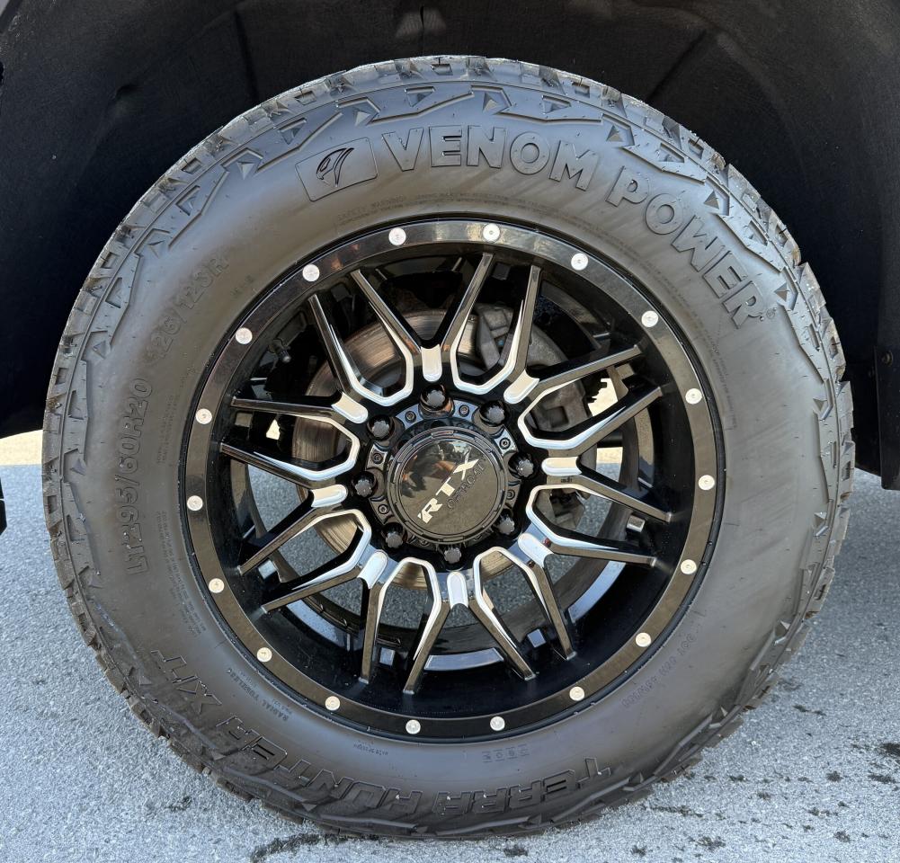 2022 GMC SIERRA 2500HD PRO DURAMAX WHEEL/TIRE/LEATHER PKG!! Photo