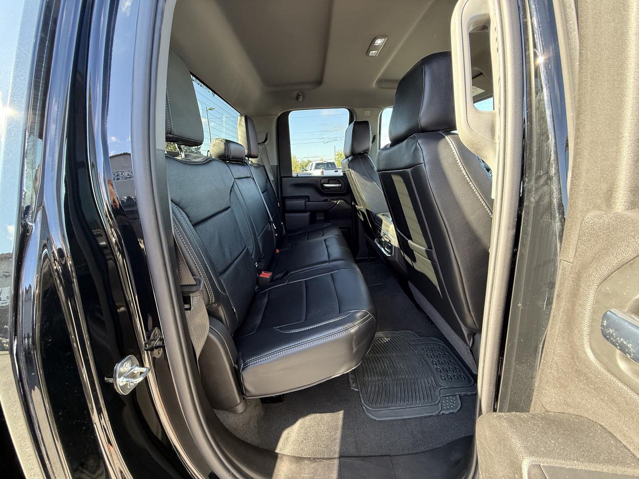 2022 GMC SIERRA 2500HD PRO DURAMAX WHEEL/TIRE/LEATHER PKG!! Photo