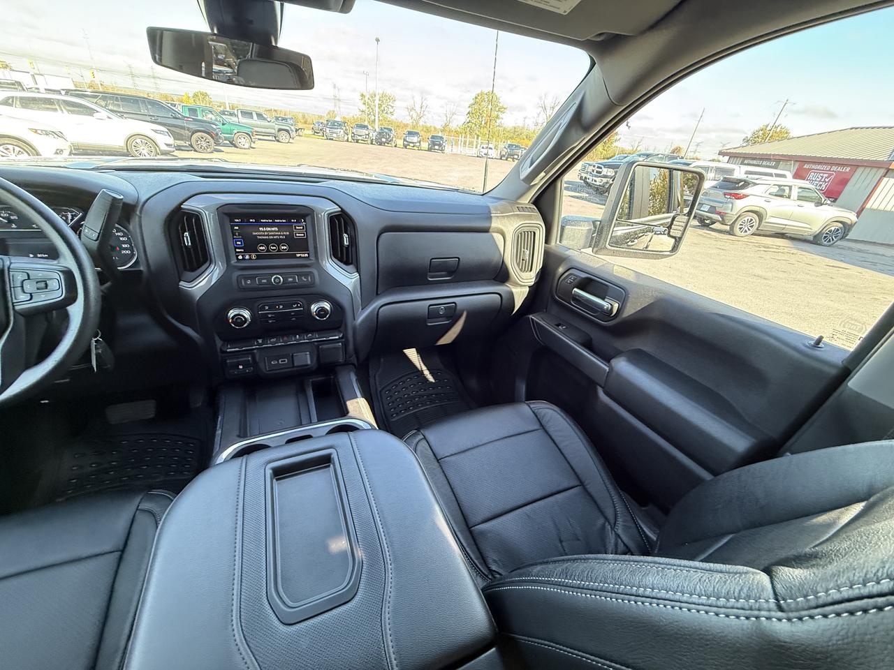 2022 GMC SIERRA 2500HD PRO DURAMAX WHEEL/TIRE/LEATHER PKG!! Photo