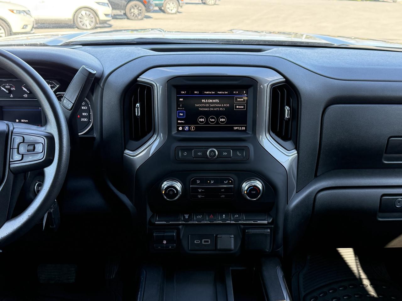 2022 GMC SIERRA 2500HD PRO DURAMAX WHEEL/TIRE/LEATHER PKG!! Photo