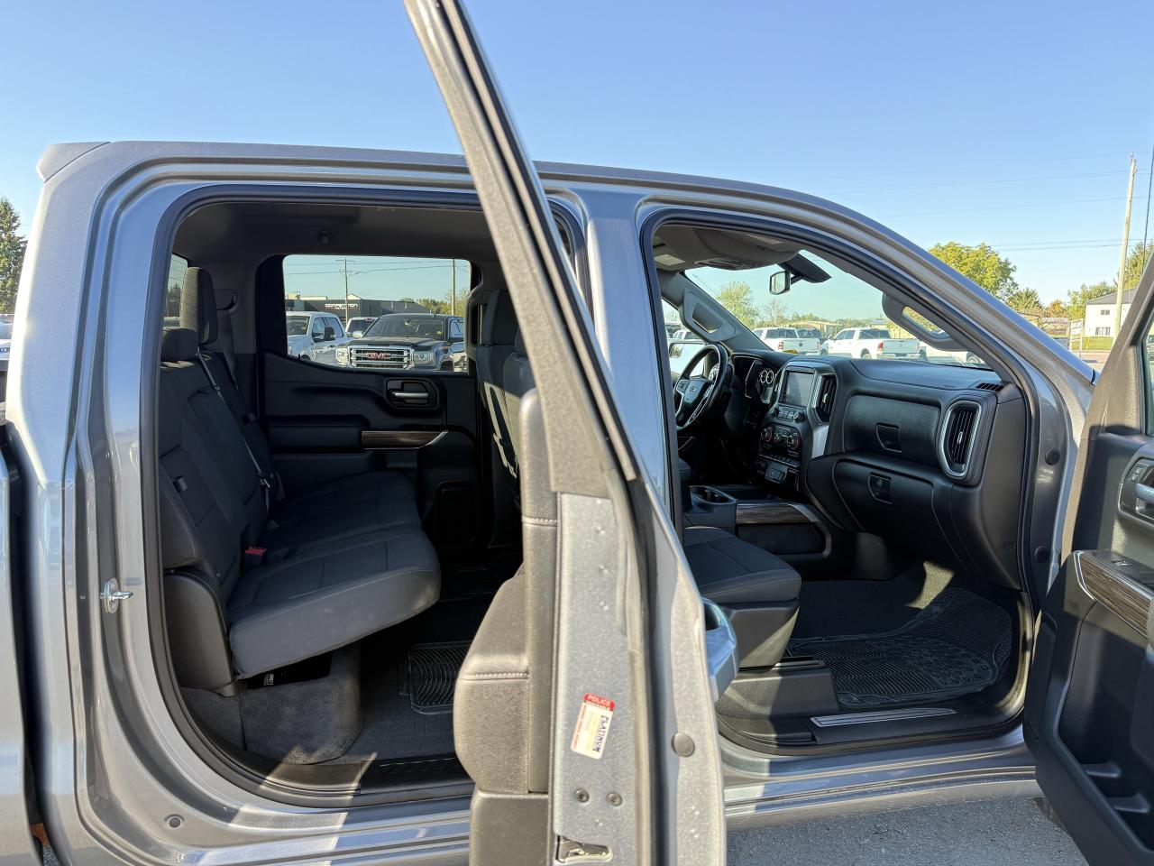 2021 Chevrolet Silverado 1500 RST DURAMAX DIESEL 4X4 Photo