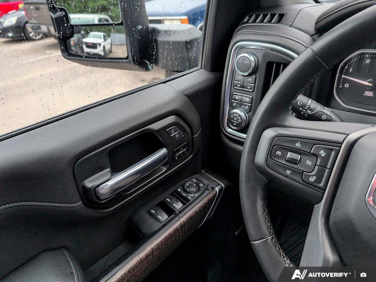 2023 GMC SIERRA 2500HD Denali  DENALI ULTIMATE PACKAGE   SUNROOF Photo