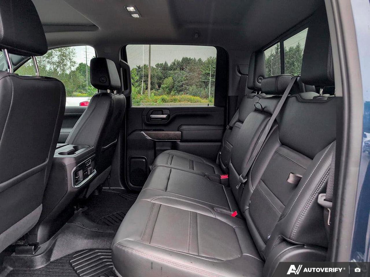 2023 GMC SIERRA 2500HD Denali  DENALI ULTIMATE PACKAGE   SUNROOF Photo