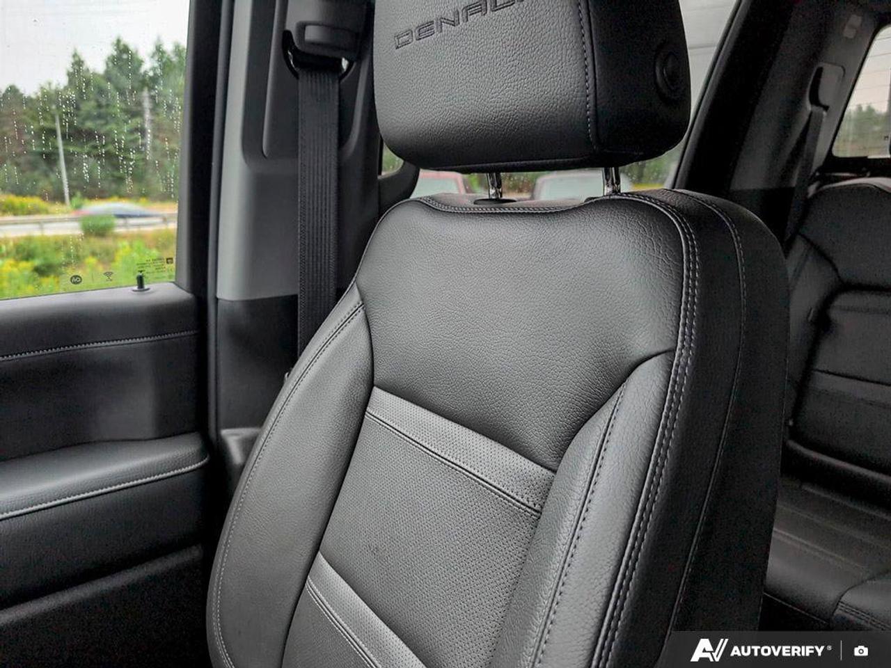 2023 GMC SIERRA 2500HD Denali  DENALI ULTIMATE PACKAGE   SUNROOF Photo