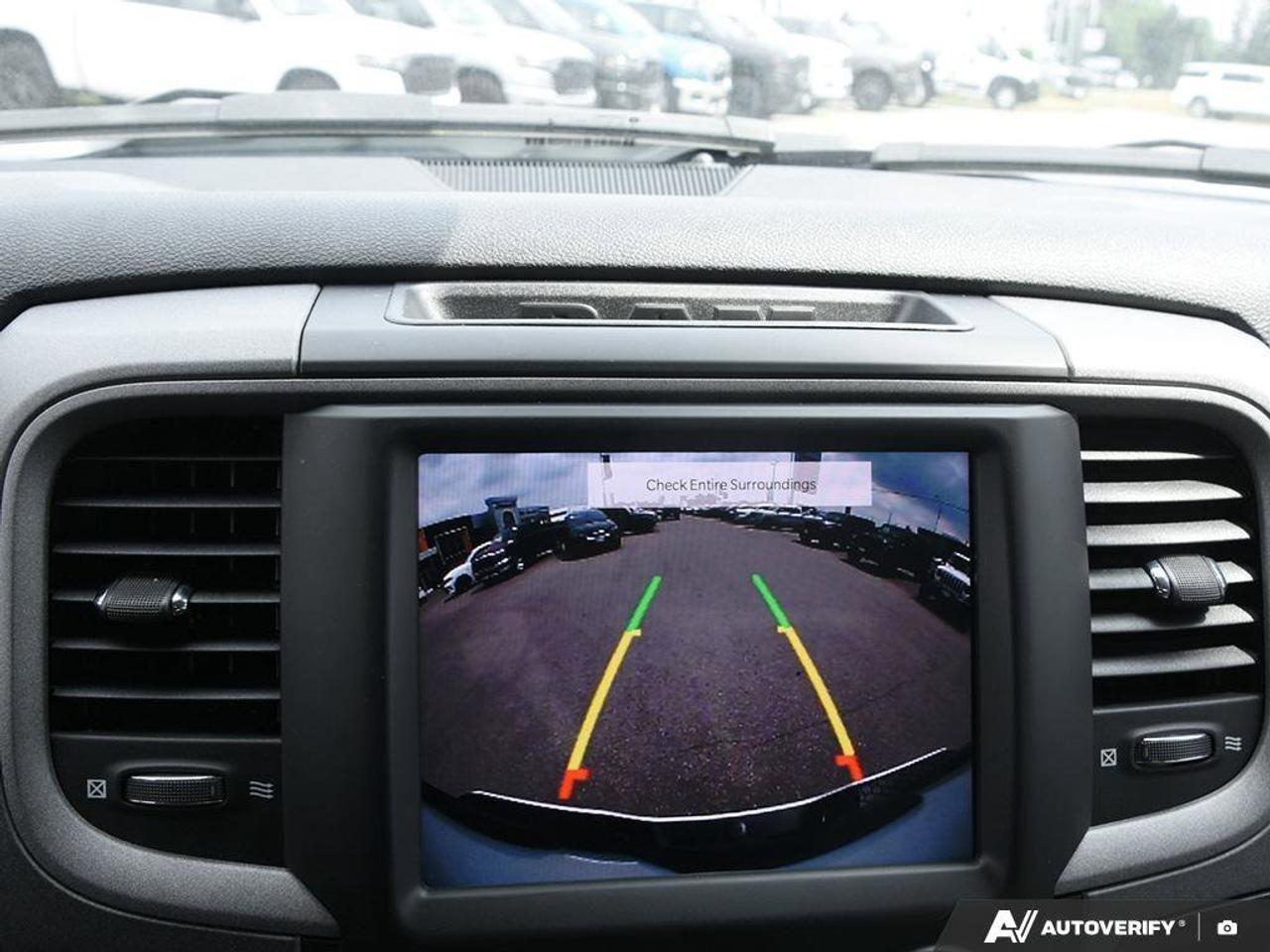 2022 RAM 1500 Classic ExpressBLACK EXPRESS, NIGHT, CREW, 4X4, HEMI, HEAT Photo