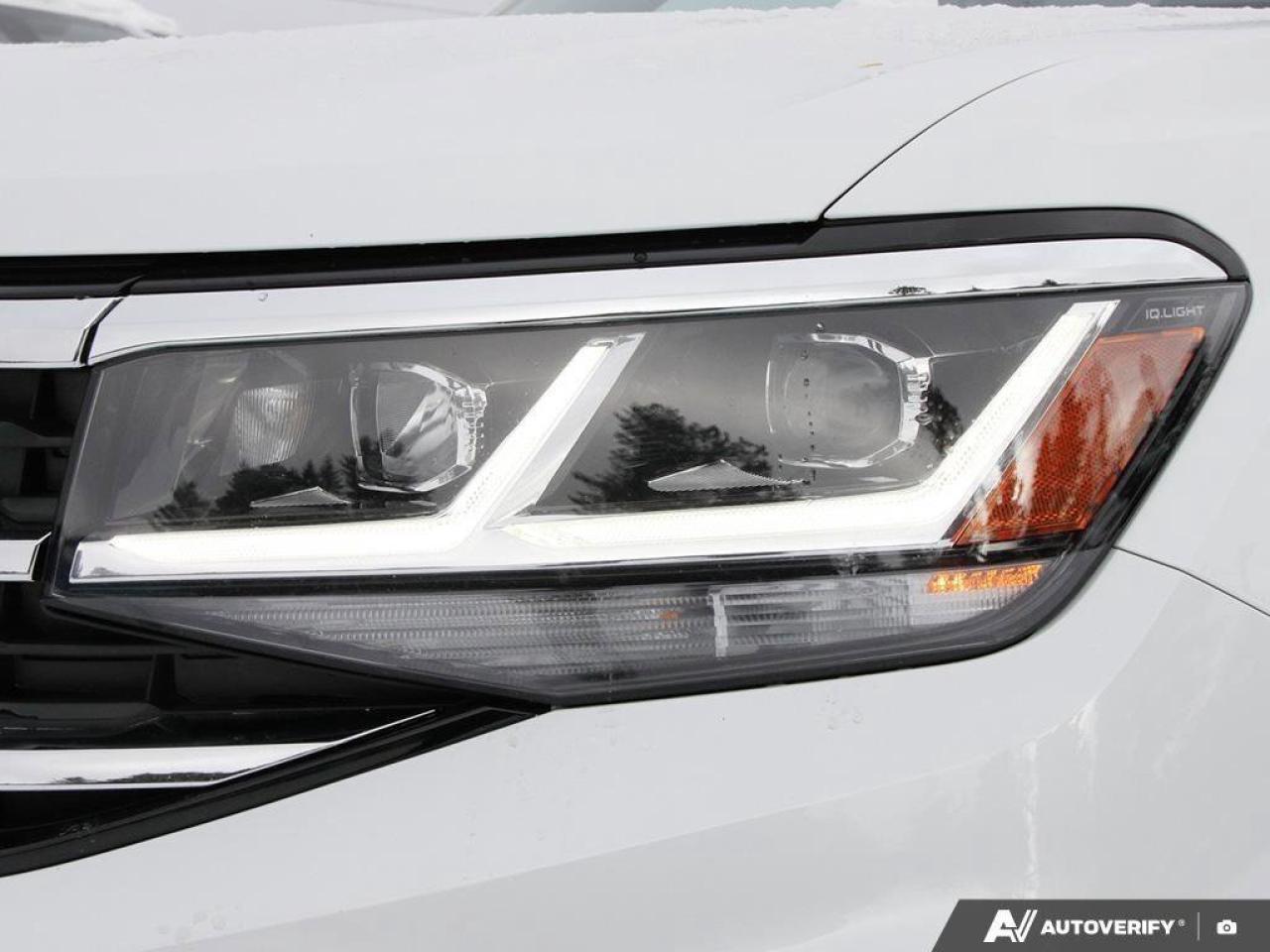 2023 Volkswagen Atlas ExeclineONE-OWNER, ACCIDENT-FREE, CAPTAIN'S CHAIRS Photo