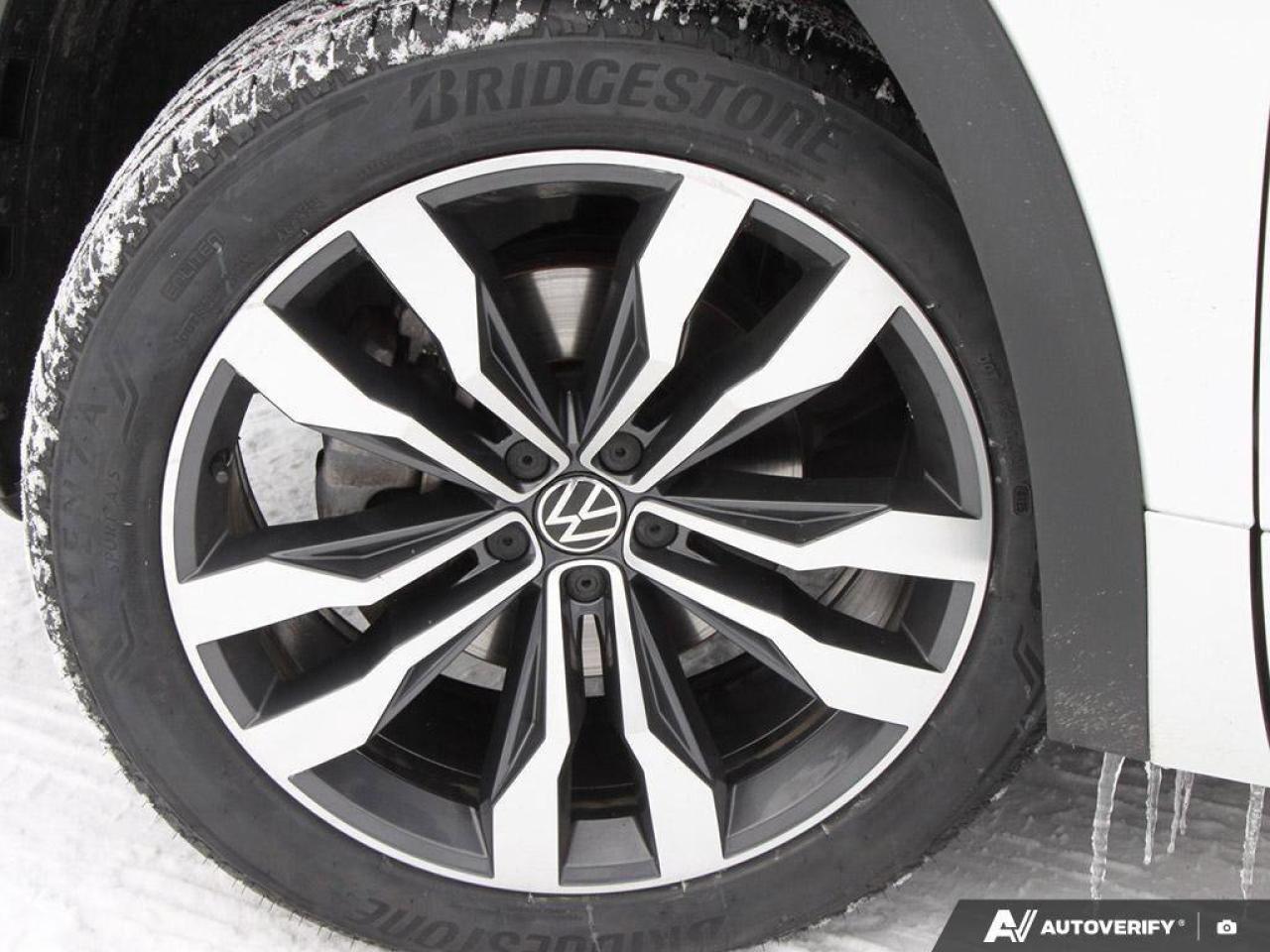 2023 Volkswagen Atlas ExeclineONE-OWNER, ACCIDENT-FREE, CAPTAIN'S CHAIRS Photo