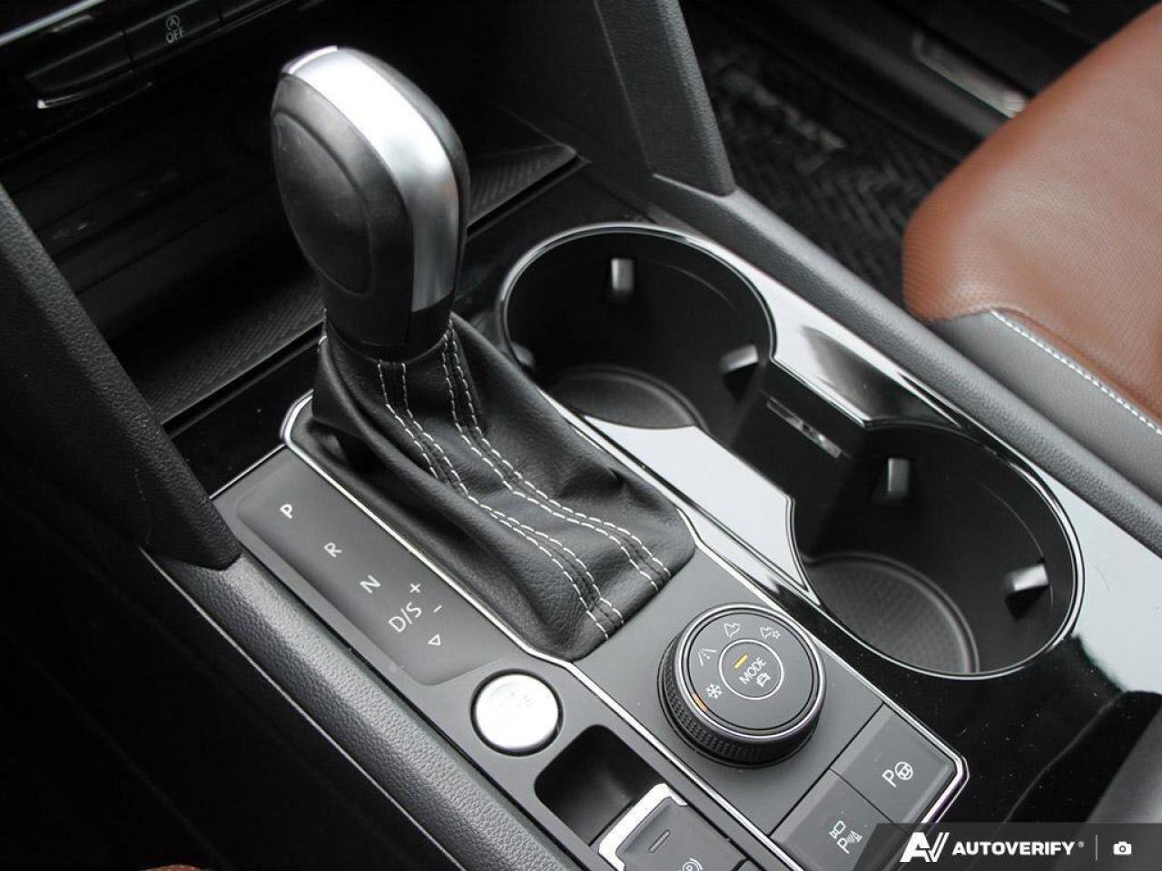 2023 Volkswagen Atlas ExeclineONE-OWNER, ACCIDENT-FREE, CAPTAIN'S CHAIRS Photo