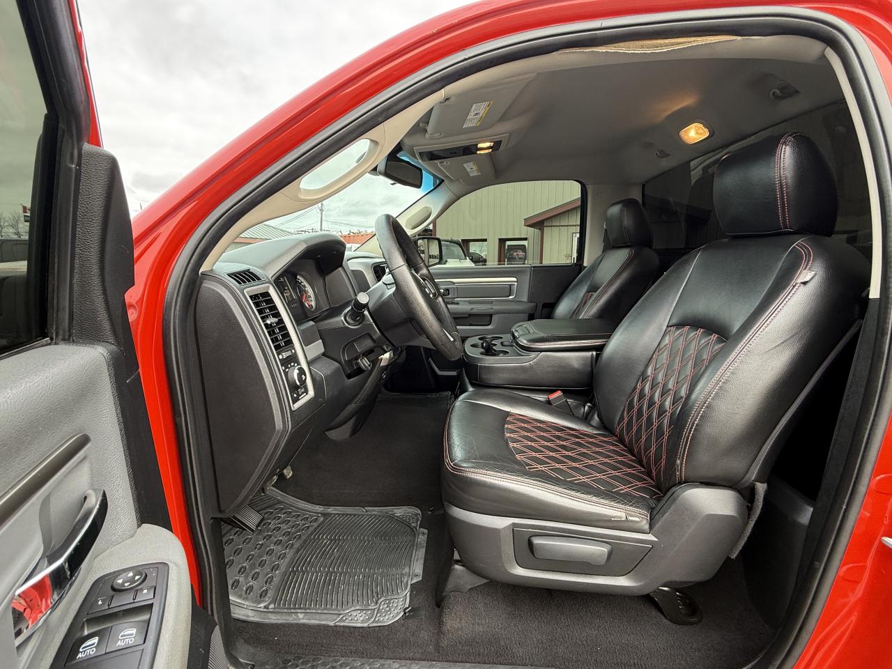 2016 RAM 1500 EXPRESS LIFT/WHEEL/TIRE/LEATHER PKG!! Photo