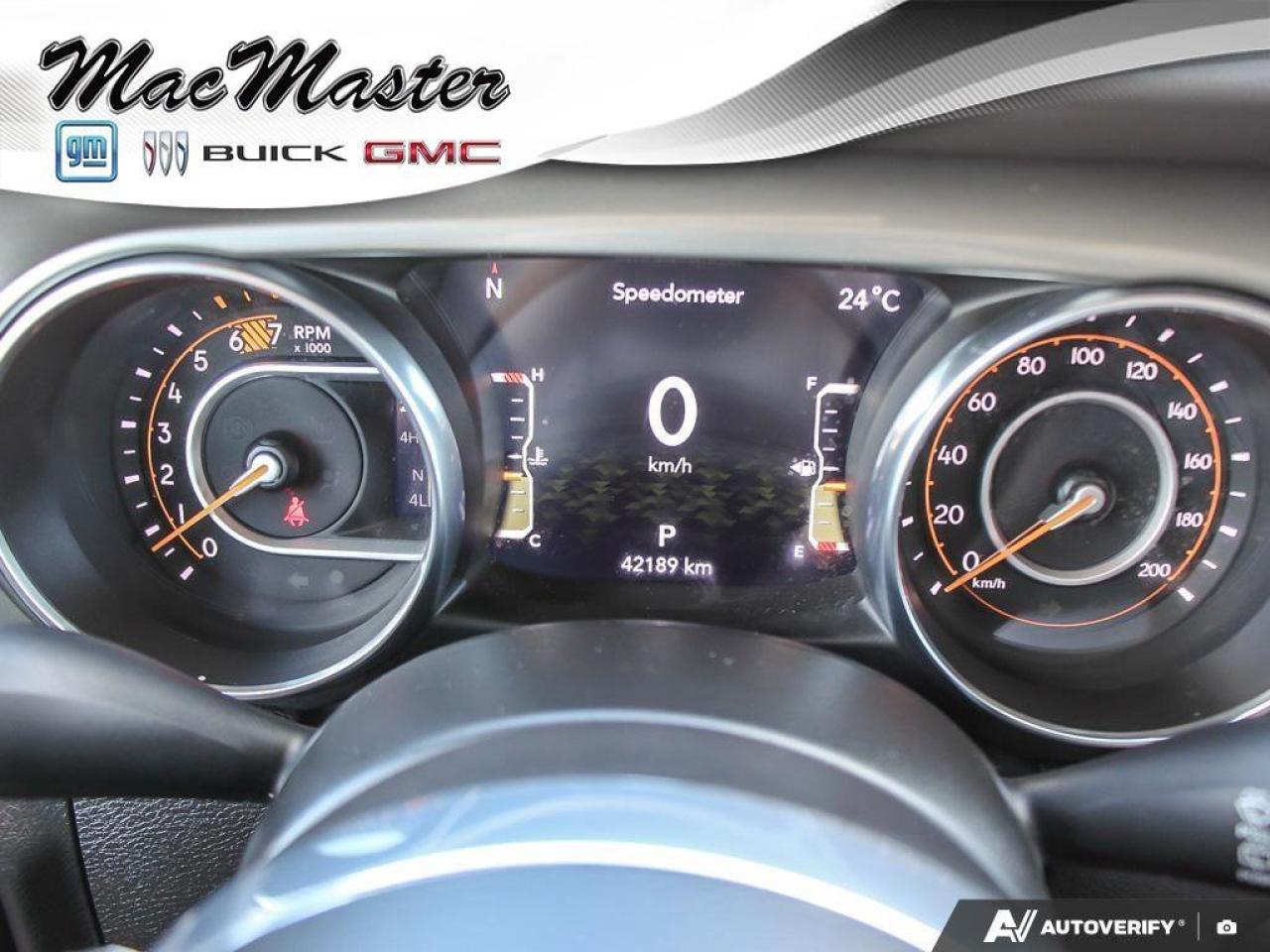 2023 Jeep Wrangler SaharaSAHARA, V6, 4X4, NAV, HEATED CLOTH, DUAL TOP Photo