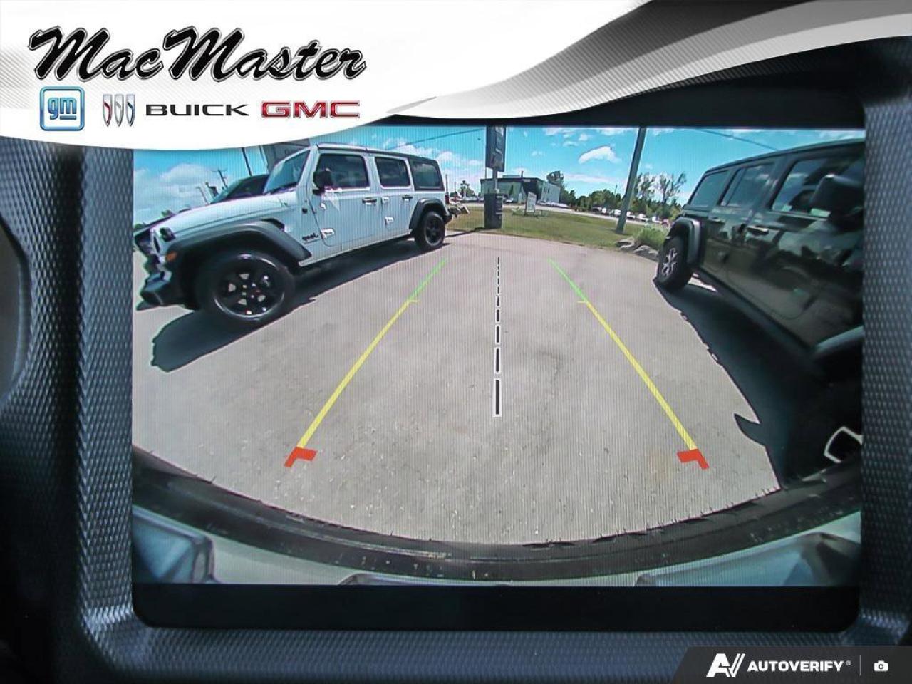 2023 Jeep Wrangler SaharaSAHARA, V6, 4X4, NAV, HEATED CLOTH, DUAL TOP Photo