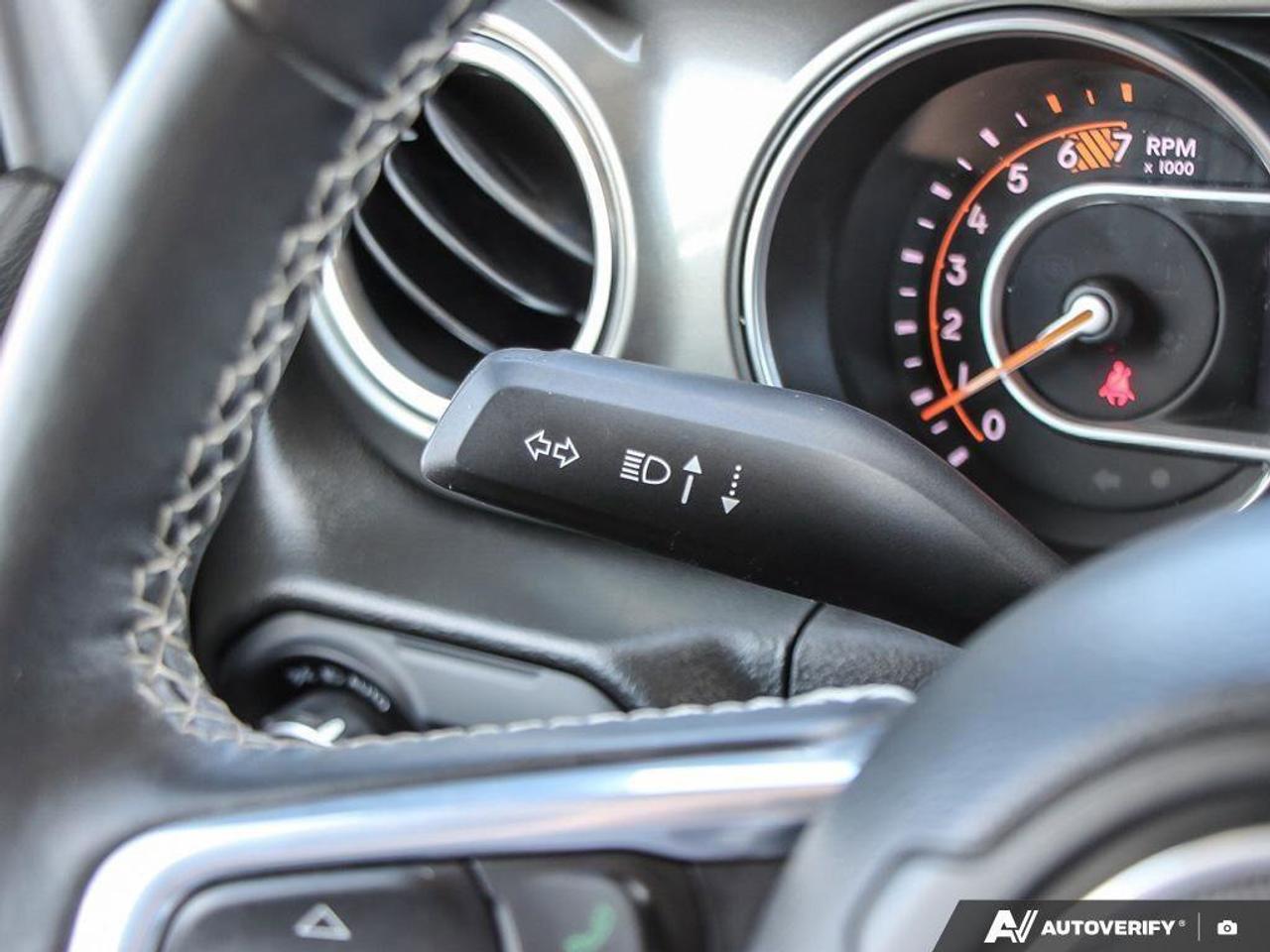 2023 Jeep Wrangler SaharaSAHARA, V6, 4X4, NAV, HEATED CLOTH, DUAL TOP Photo