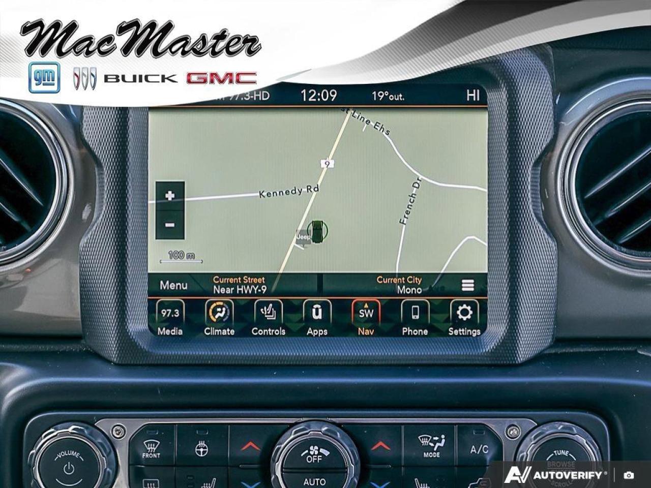 2022 Jeep Wrangler Unlimited SaharaSAHARA, 4X4, V6, NAV, HEATED CLOTH Photo