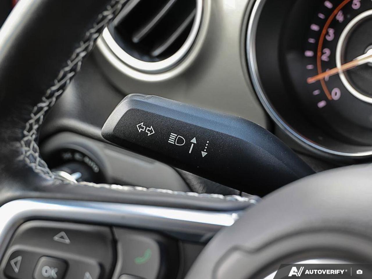 2022 Jeep Wrangler Unlimited SaharaSAHARA, 4X4, V6, NAV, HEATED CLOTH Photo