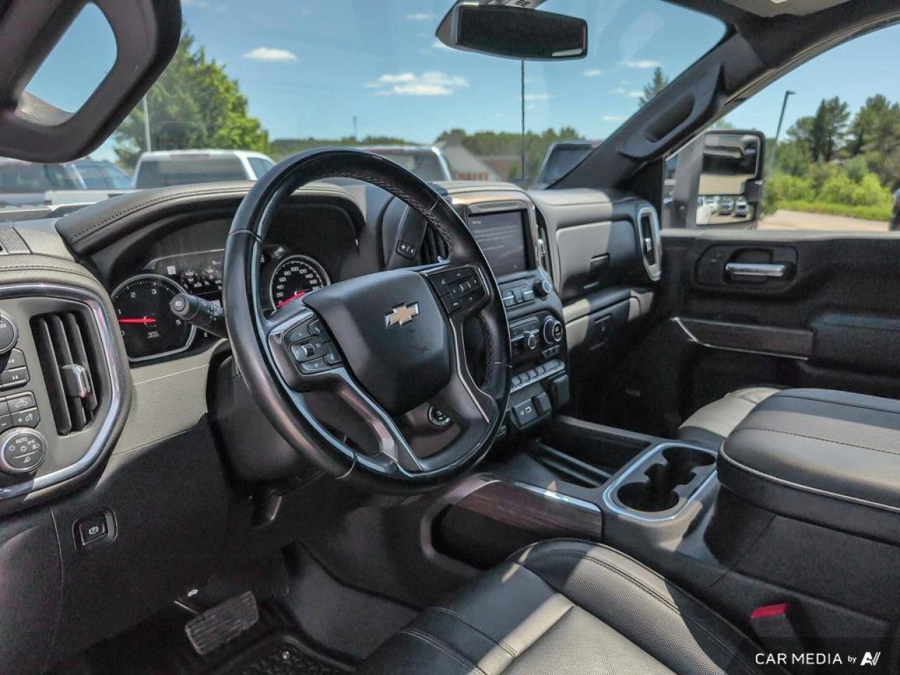 2023 Chevrolet SILVERADO 2500HD High CountryHigh Country   Trailer Brake Controlle Photo