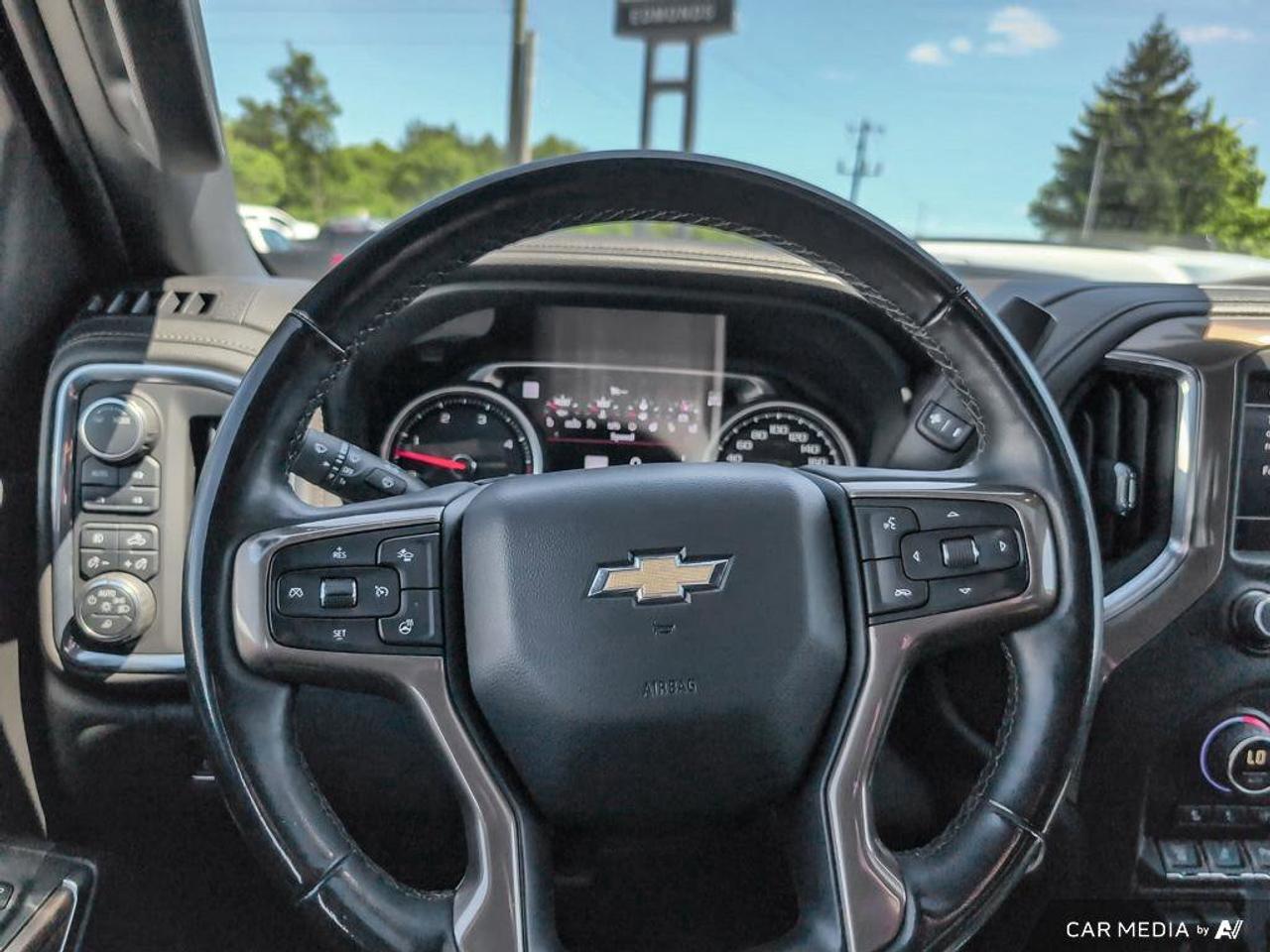 2023 Chevrolet SILVERADO 2500HD High CountryHigh Country   Trailer Brake Controlle Photo