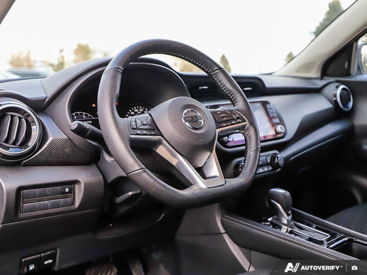 2021 Nissan Kicks SVFWD, HTD SEATS, CARPLAY, KEYLESS ENTRY, HTD MIRR Photo