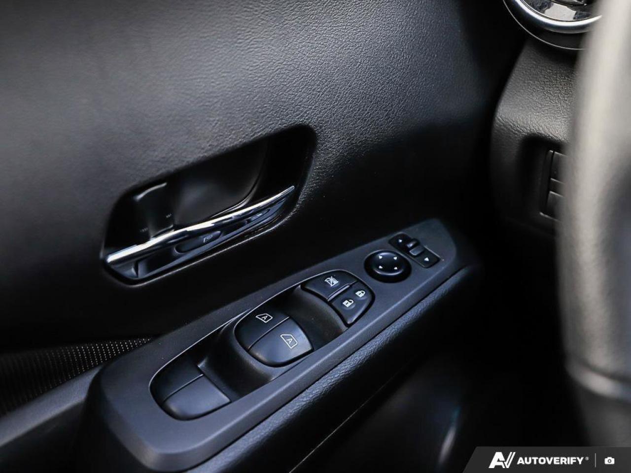 2021 Nissan Kicks SVFWD, HTD SEATS, CARPLAY, KEYLESS ENTRY, HTD MIRR Photo