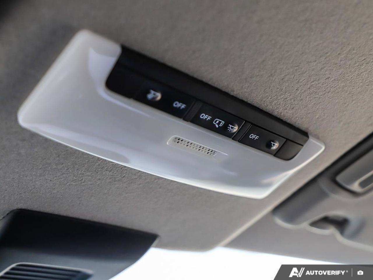 2021 Nissan Kicks SVFWD, HTD SEATS, CARPLAY, KEYLESS ENTRY, HTD MIRR Photo