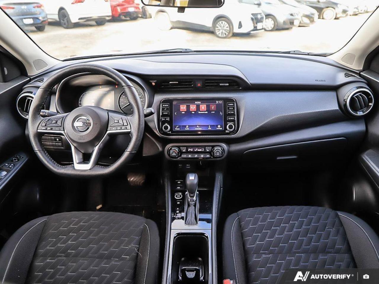 2021 Nissan Kicks SVFWD, HTD SEATS, CARPLAY, KEYLESS ENTRY, HTD MIRR Photo