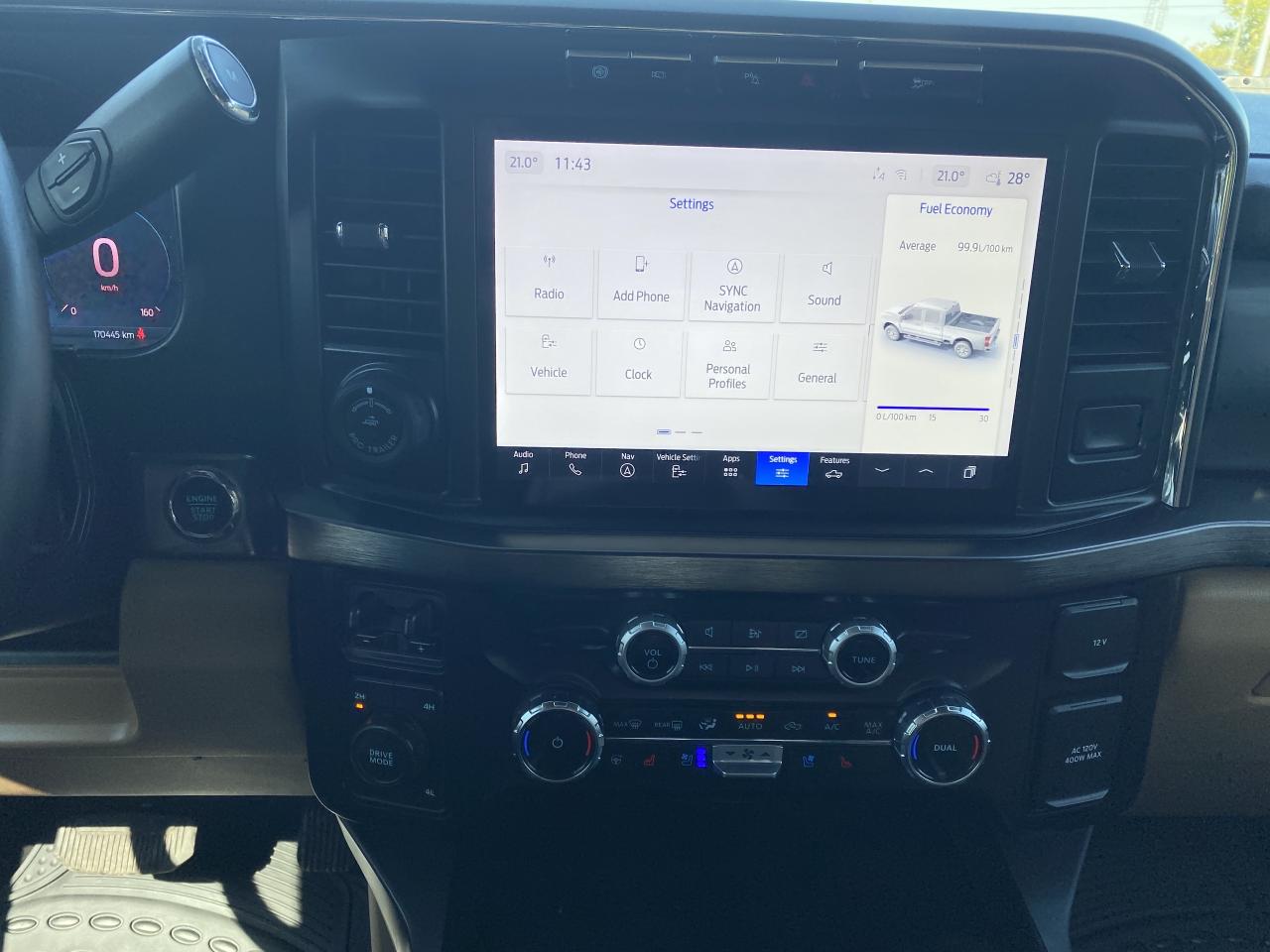 2023 Ford F-450 SUPER DUTY LARIAT 4WD Crew Cab 8' Box Photo