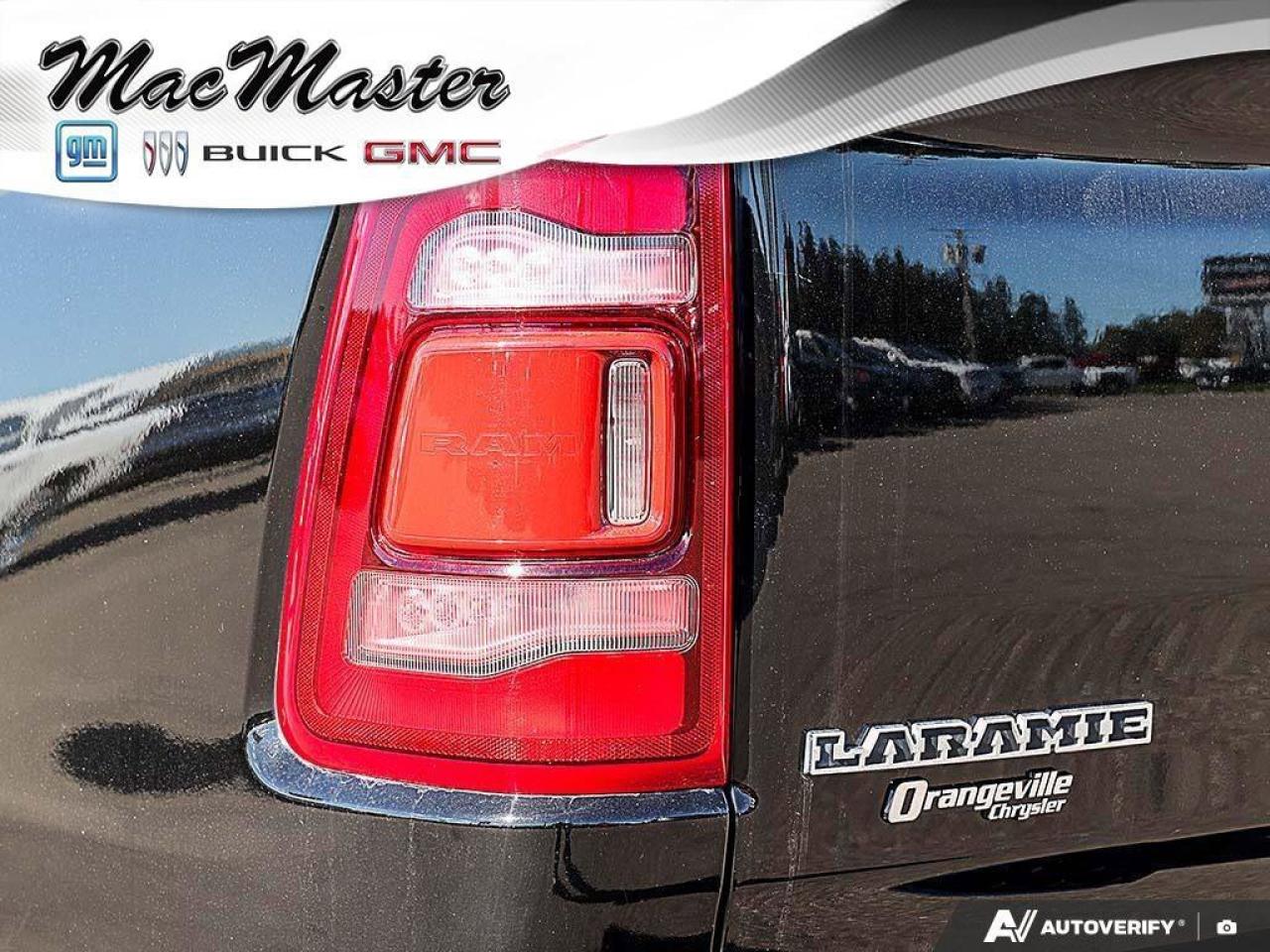 2022 RAM 1500 LaramieLARAMIE, CREW, 4X4, HEMI, NAV, HTD/COOL LEA Photo