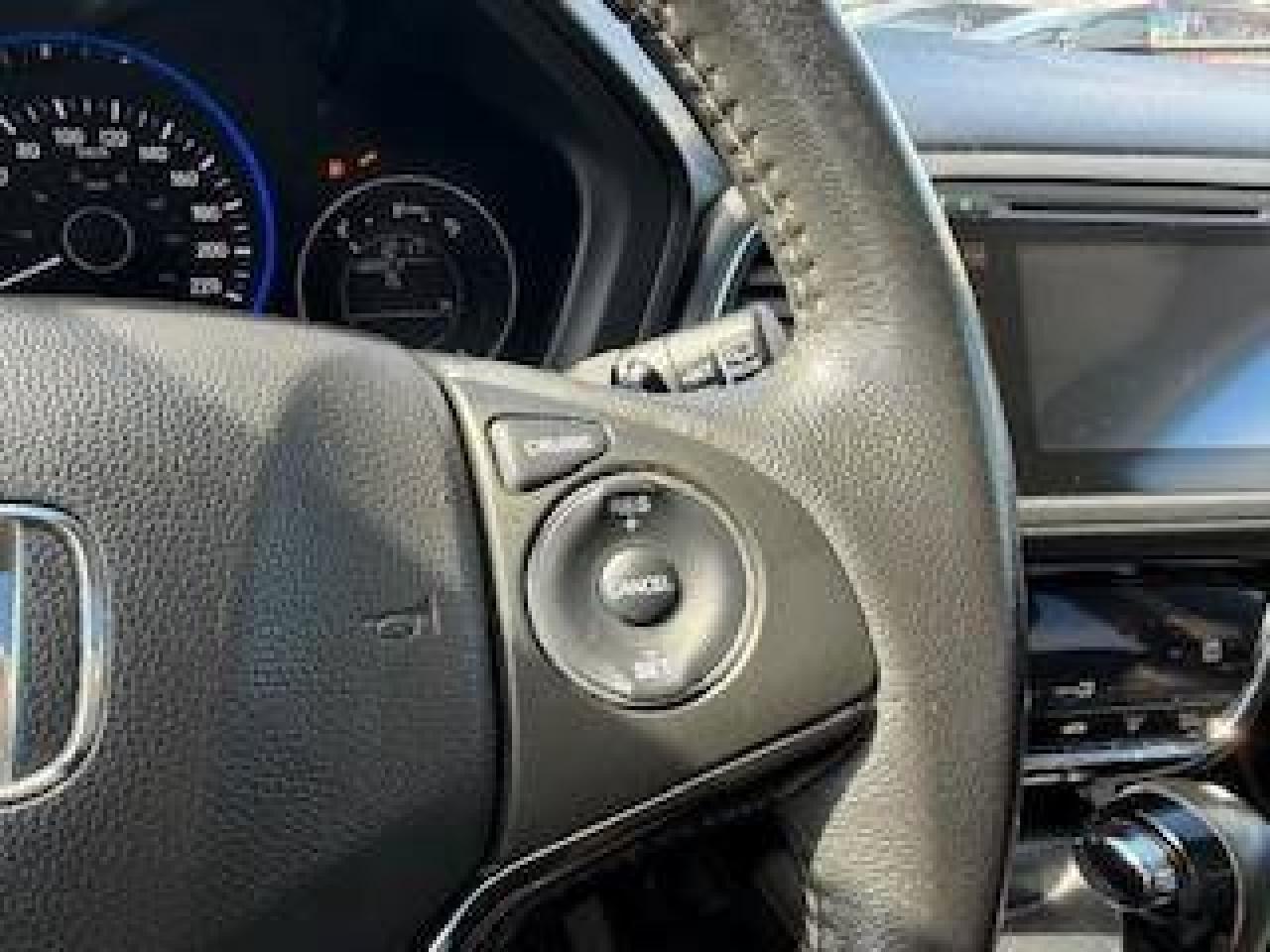 2017 Honda HR-V EX-L   AS IS   AS TRADED, NEEDS SOME LOVE. Photo