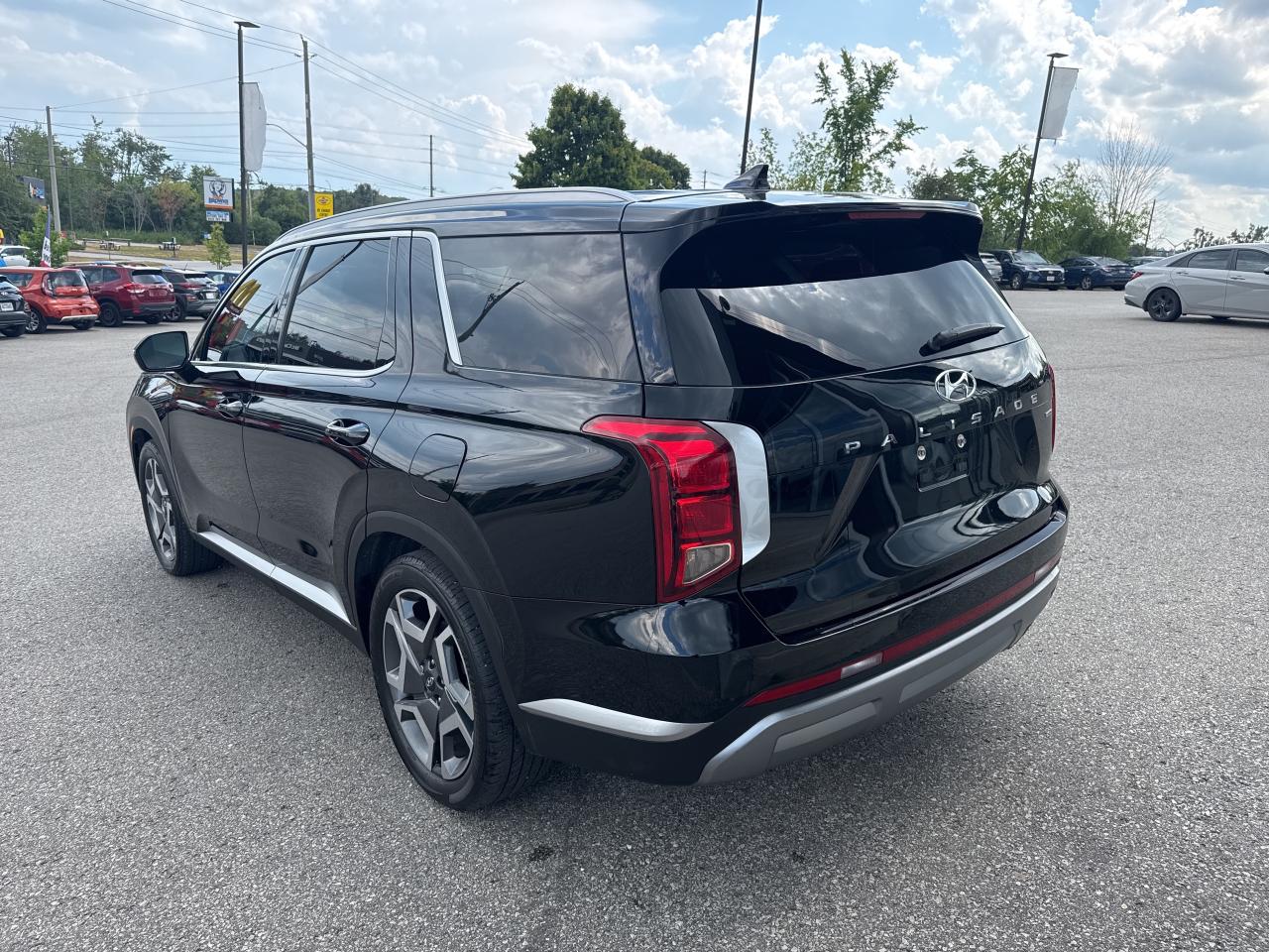2023 Hyundai PALISADE PREFERRED 8 PASS AWD 4.99%* Photo2