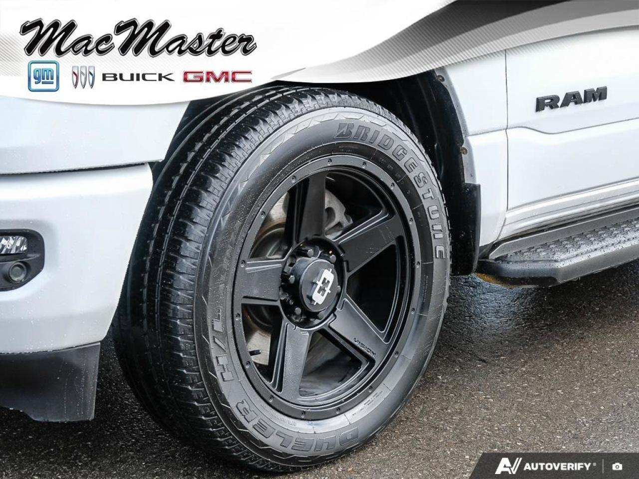 2022 RAM 1500 SportSPORT, CREW, 4X4, HEMI, NAV, HEATED SEATS, RE Photo