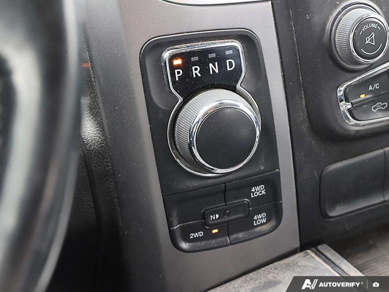 2022 RAM 1500 Classic SLTSLT BLACK, CREW, 4X4, HEMI, HEATED CLOTH, 1-OWN Photo