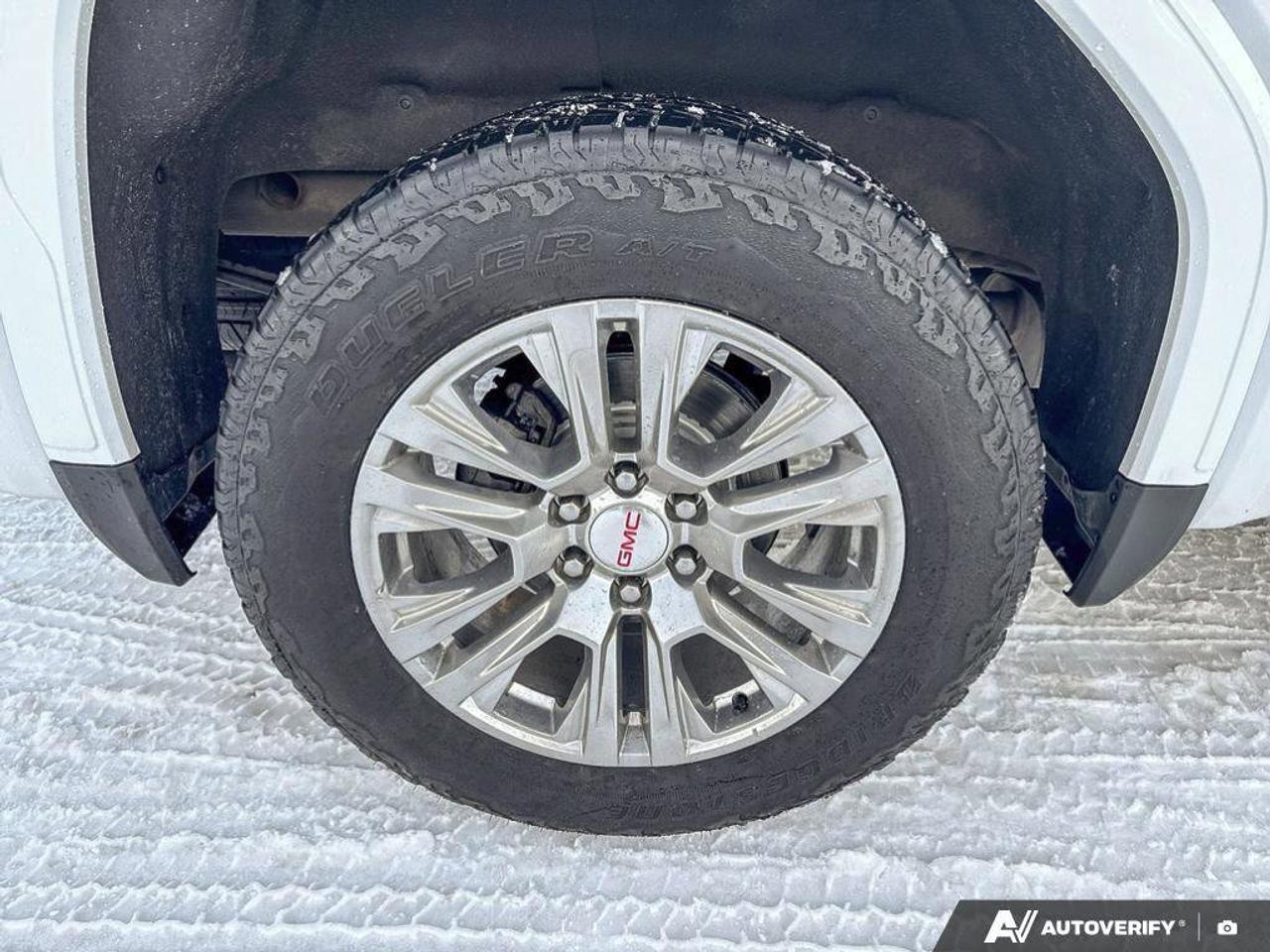 2023 GMC Sierra 1500 Denali   LOADED, TONNEAU COVER, RUNNING BOARDS. Photo