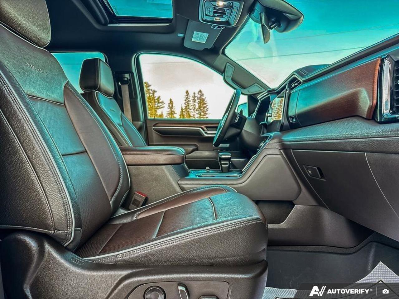 2023 GMC Sierra 1500 Denali   LOADED, TONNEAU COVER, RUNNING BOARDS. Photo