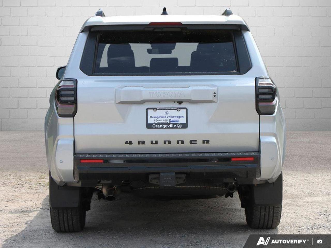 2025 Toyota 4Runner IN-STOCK NOW, ONE-OWNER, ACCIDENT-FREE, 4X4, ADAPT Photo4