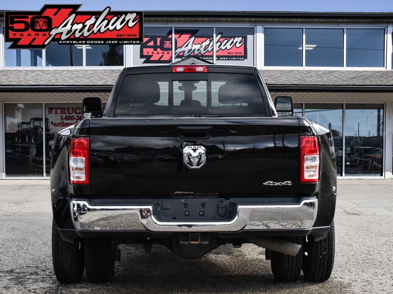 2023 RAM 3500 TRADESMAN CREW CAB 4X4 Photo