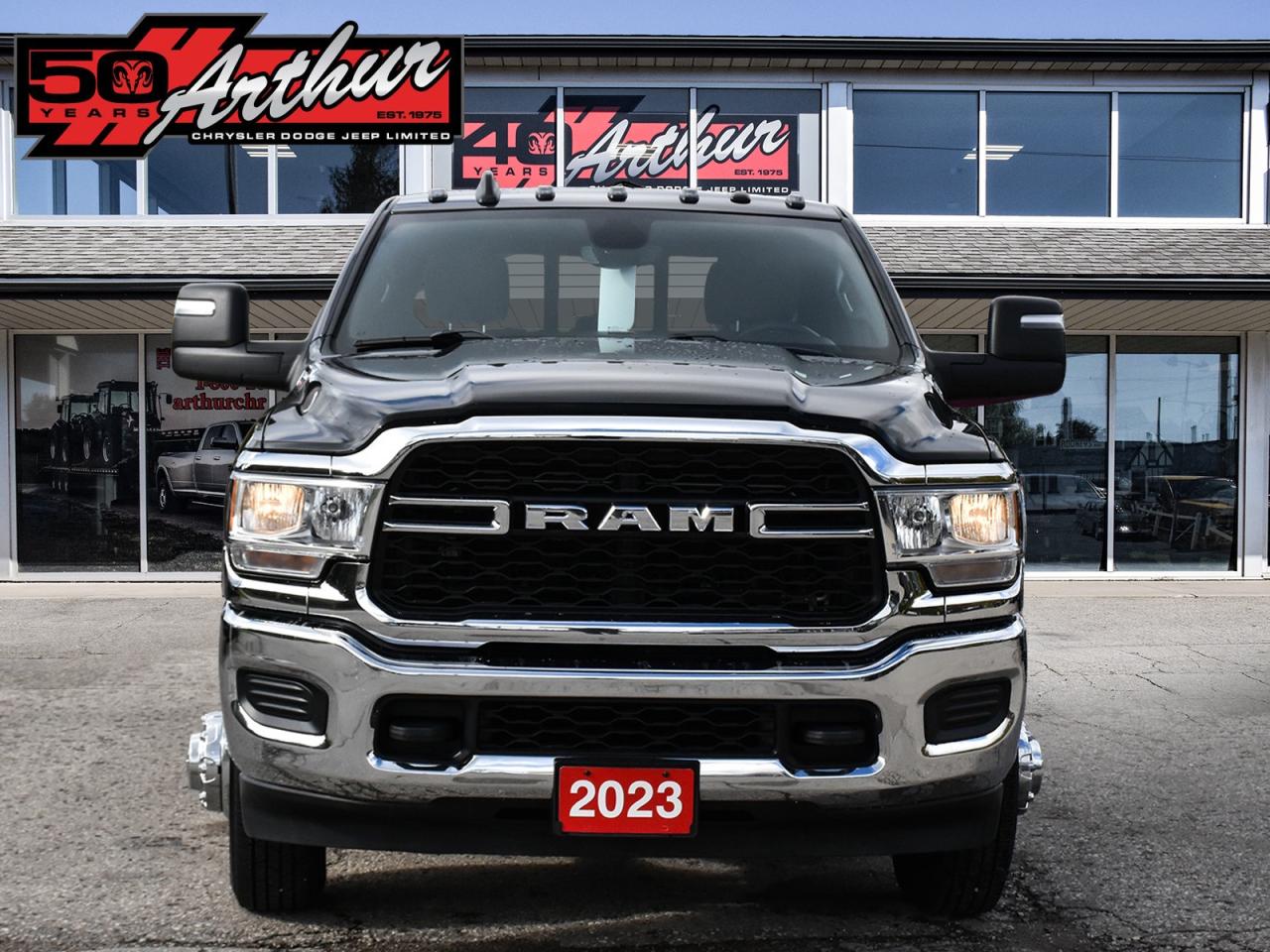 2023 RAM 3500 TRADESMAN CREW CAB 4X4 Photo