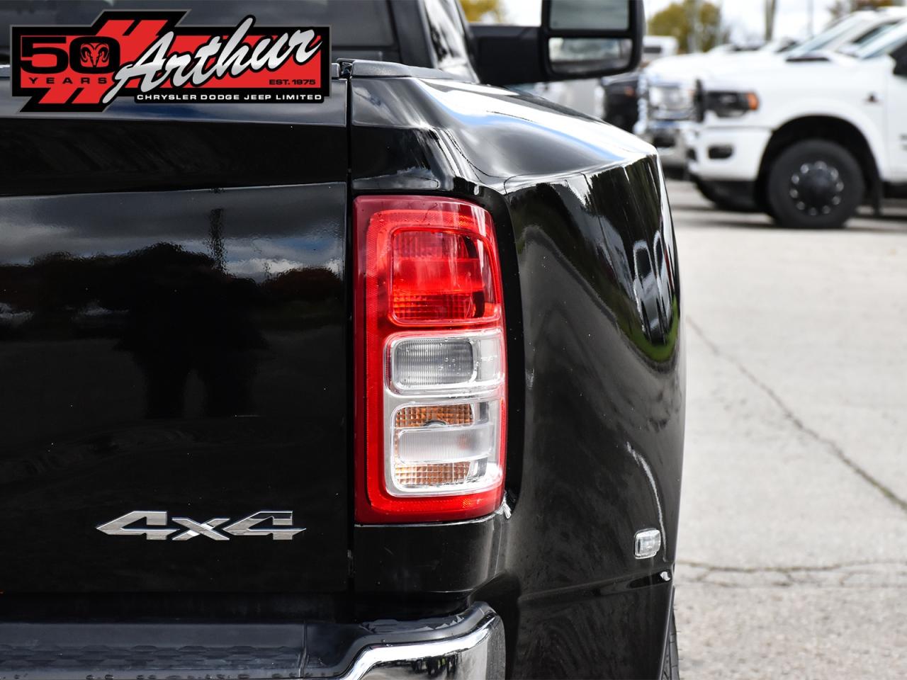 2023 RAM 3500 TRADESMAN CREW CAB 4X4 Photo