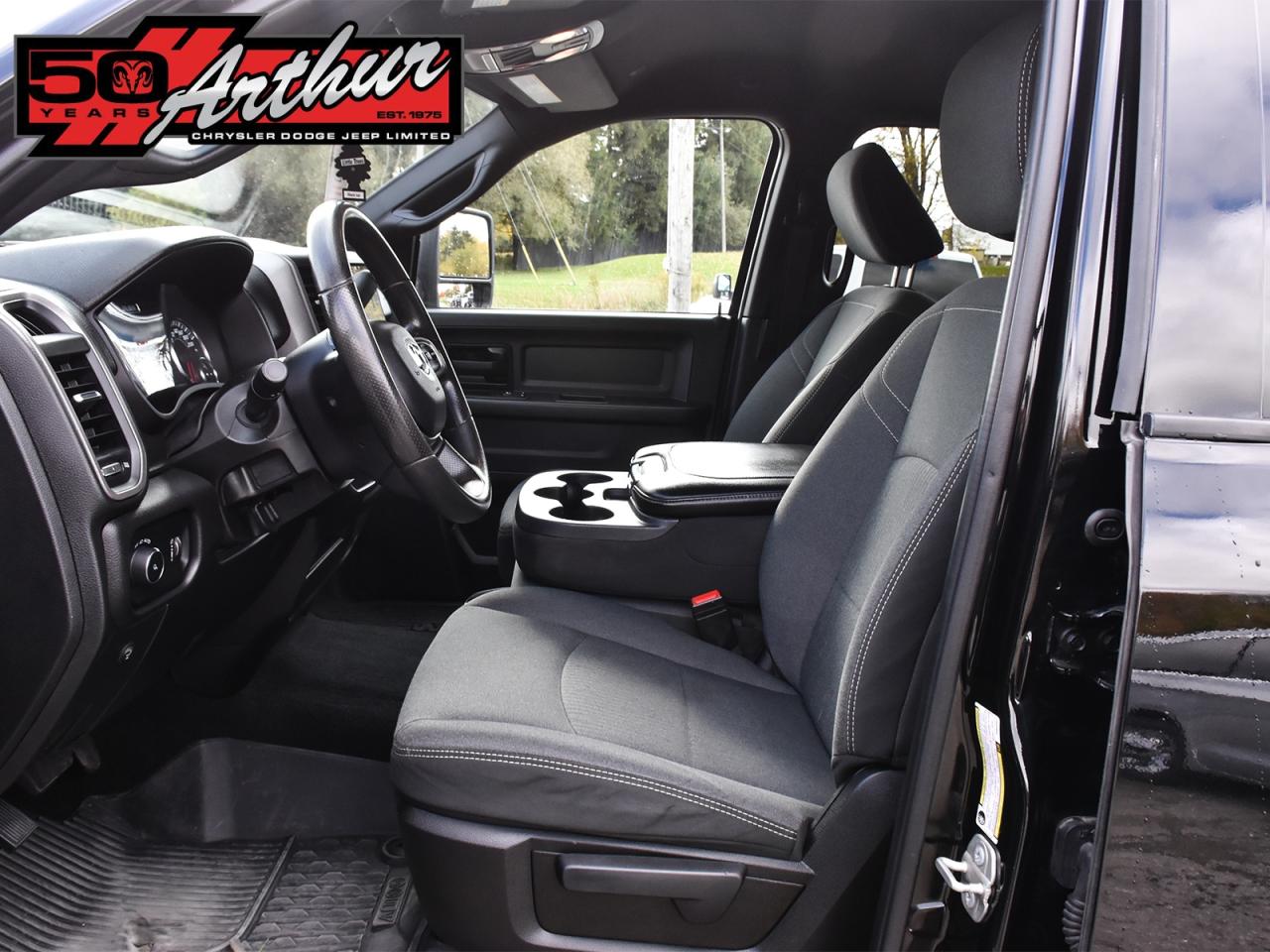 2023 RAM 3500 TRADESMAN CREW CAB 4X4 Photo