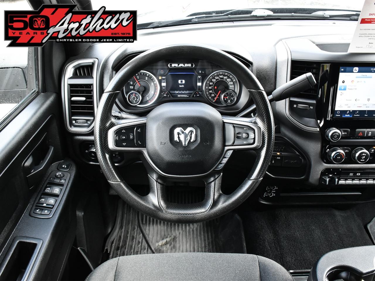 2023 RAM 3500 TRADESMAN CREW CAB 4X4 Photo