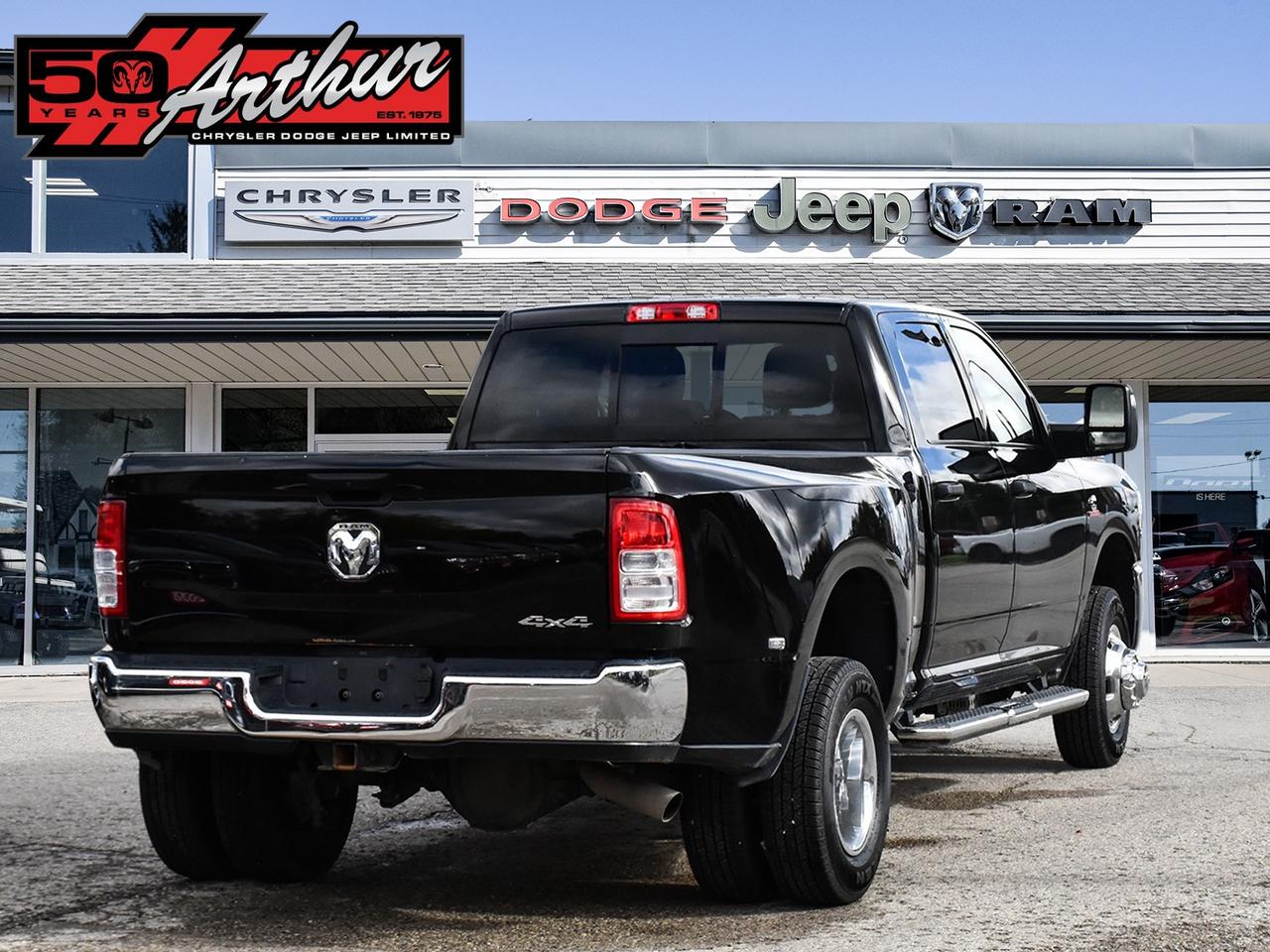 2023 RAM 3500 TRADESMAN CREW CAB 4X4 Photo