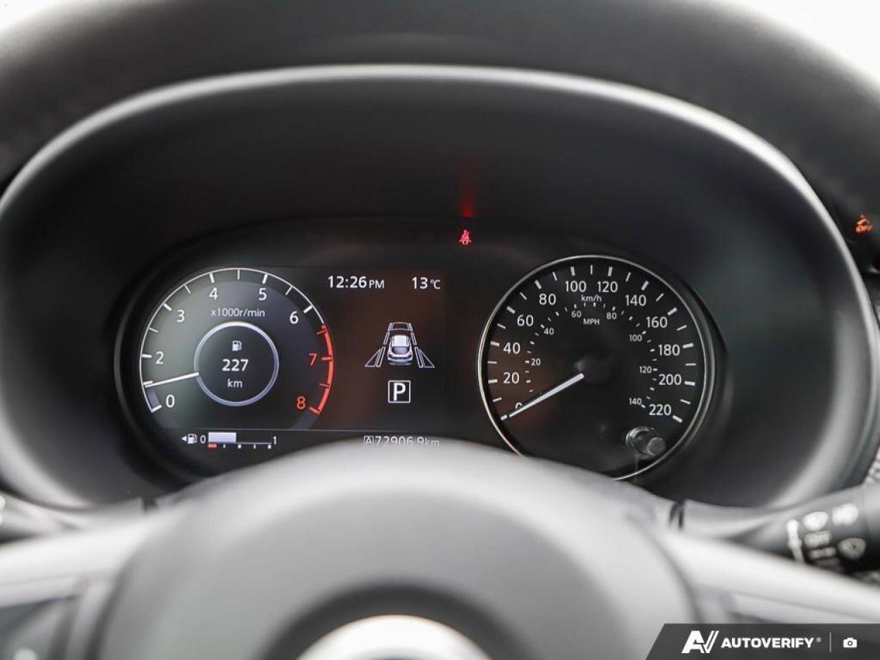 2023 Nissan Kicks SVONE-OWNER, ACCIDENT-FREE, FWD, CARPLAY, HTD SEAT Photo