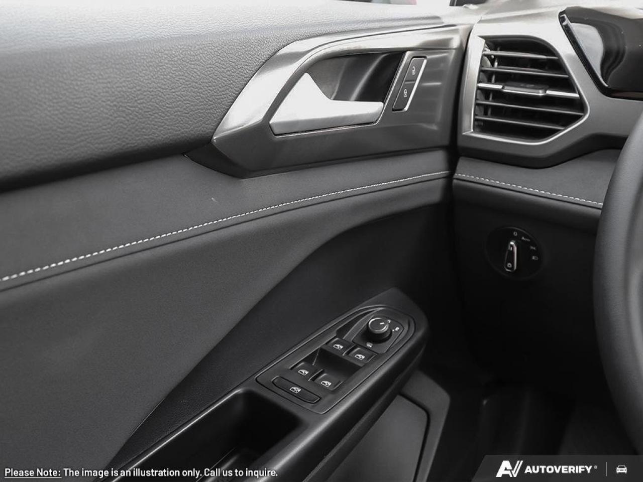 2026 Volkswagen Taos SE Black 4MOTION Photo