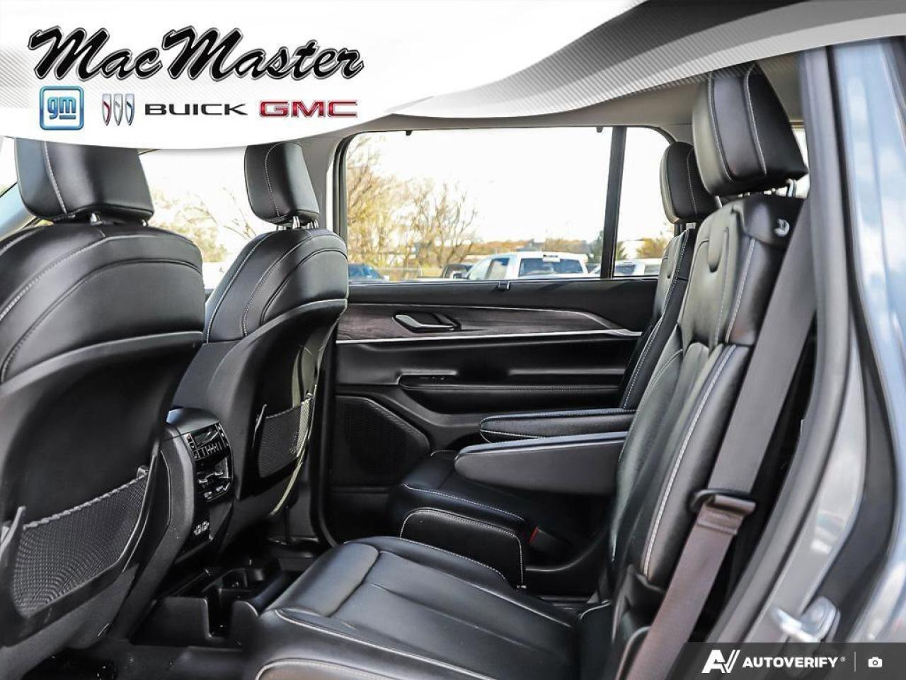 2023 Jeep Grand Cherokee L LimitedLIMITED, V6, 4X4, NAVIGATION, LUXURY GROUP Photo