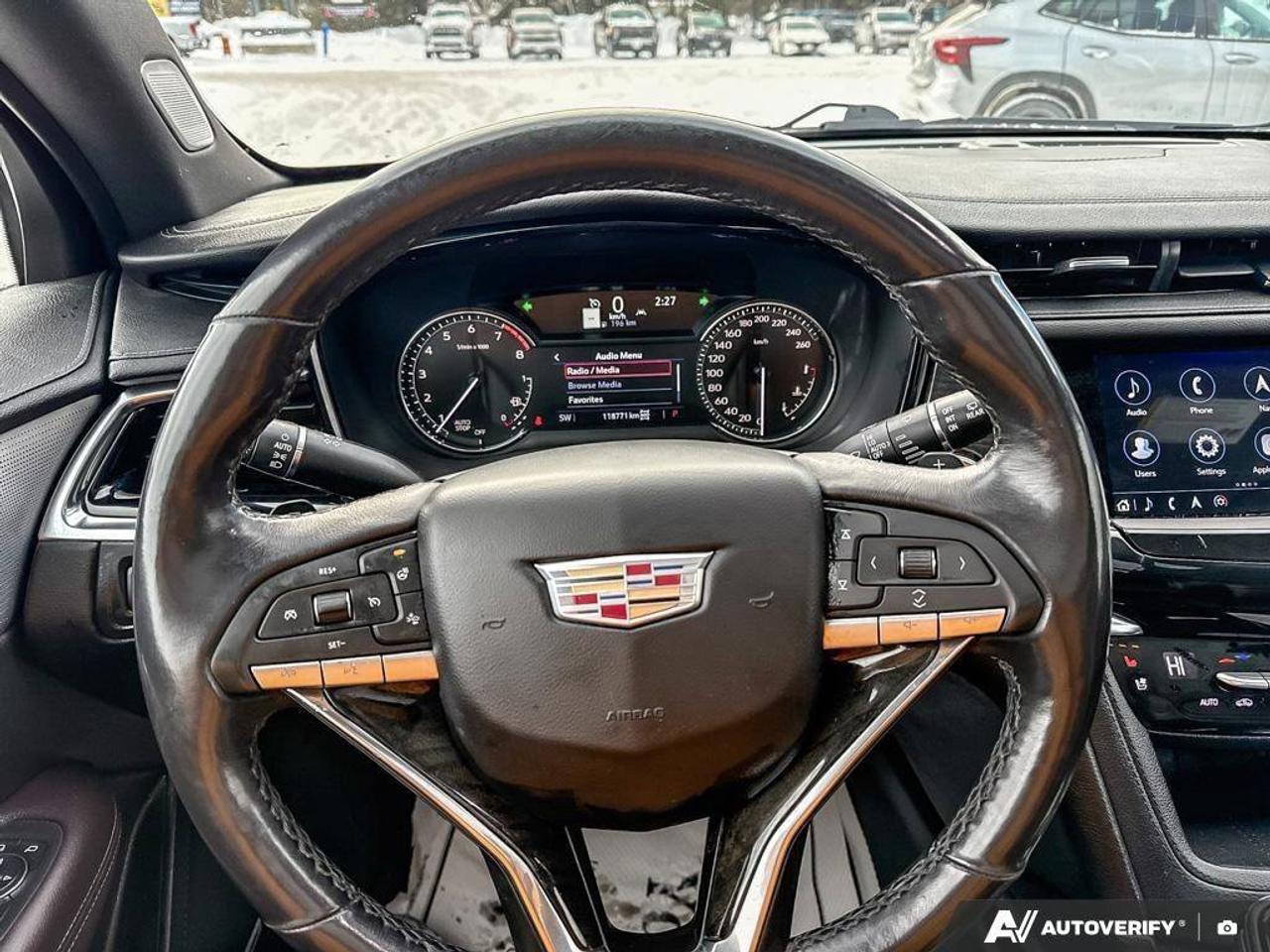 2021 Cadillac XT6 Premium Luxury   LEATHER SEATING, DUAL SUNROOF, AL Photo